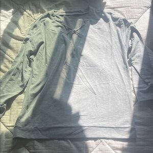 Gray Long Sleeve V-Neck Top